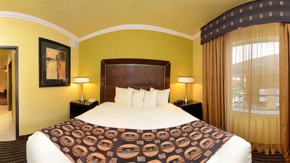 Best Western Plus Christopher Inn And Suites Forney Eksteriør billede